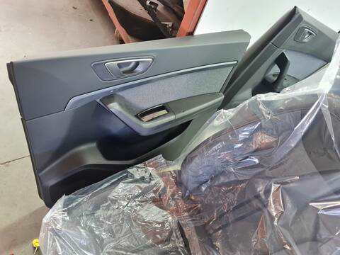 Foto 3ª: Asientos Traseros Seat Ateca 110CV [DLAA] (2023)