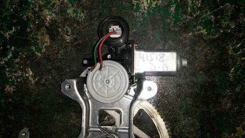 Foto 2ª: Elevalunas Eléctrico Delantero Derecho Toyota Yaris 1.4 TD CAT 75CV 55KW [1NDTV] (2004)