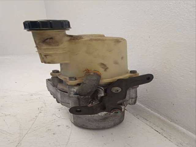 Foto 3ª: Bomba de Direccion Dacia Logan AMBIANCE 86CV 63KW [K9K796] (2008)