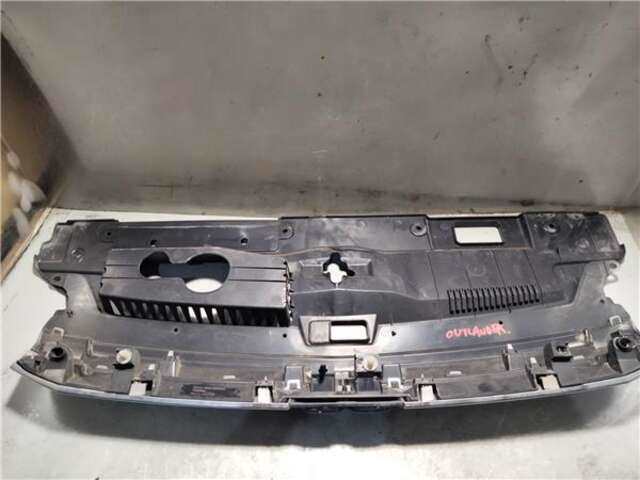 Foto 3ª: Rejilla Delantera Mitsubishi Outlander 2.2 CHALLENGE 2WD [2.2 LTR. - 110 KW DI-D CAT] [4N14]