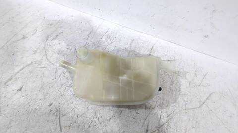 Foto 3ª: Deposito Expansion Toyota Auris 1.6 ZRE151_) 124CV [1ZR-FE] (2006)