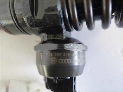 Foto 2ª: Inyectores Seat Alhambra 1.9 TDI 115CV 85KW [AUY] (2002)
