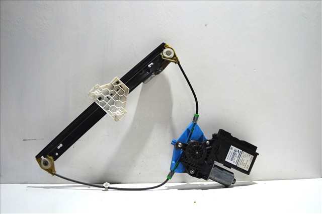 Foto 2ª: Elevalunas Eléctrico Trasero Izquierdo Audi A4 2.0 TDI 2004-2007 [BRE] (2006)