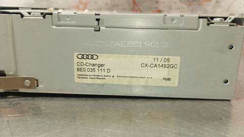 Foto 4ª: Sistema Audio Radio CD Audi S4 4.2 AVANT 344CV 253KW [BBK] (2005)