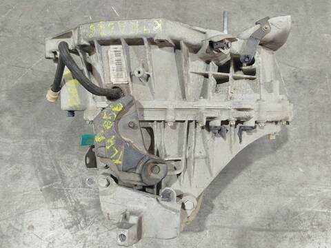 Foto 2ª: Caja Cambios Renault Megane 1.5 DCI BZ09 BZ0D BZ1W BZ29 BZ14) HATCHBACK 110CV 81KW III HATCHBACK BZ0/1_ B3_) [K9K 636]