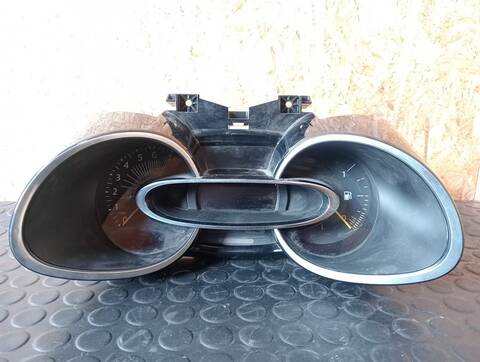 Cuadro de Instrumentos Renault Clio AUTHENTIQUE 76CV