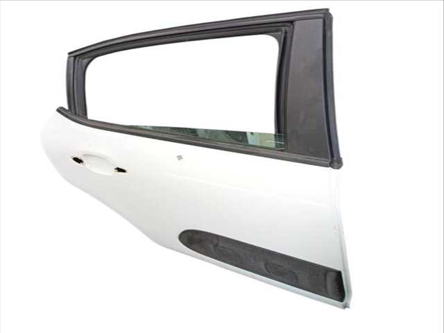 Foto 3ª: Puerta Trasera Derecha Citroen C3 1.2 PURETECH 82 (2016)