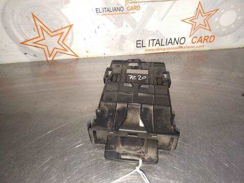 Foto 2ª: Antirrobo Renault Laguna EMOTION PLUS COUPE 150CV 110KW [M9RA8] (2010)