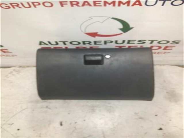 Guantera Toyota Celica 1.6 LIFTBACK AT 180)