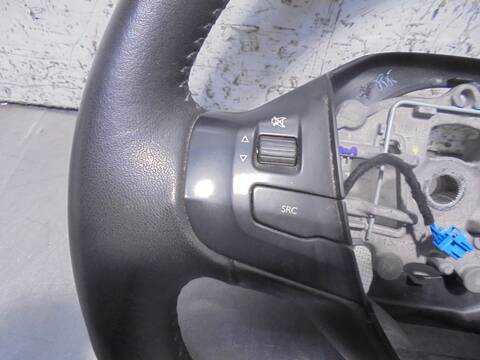 Foto 4ª: Volante Peugeot 208 ALLURE 95CV 70KW [8F01] (2013)