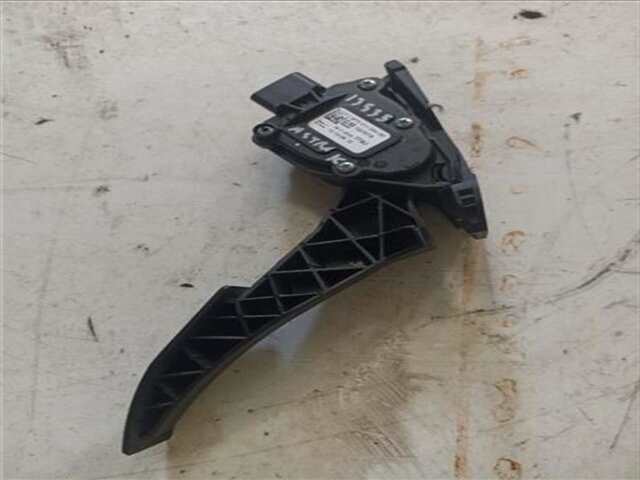 Foto 3ª: Pedal Acelerador Opel Astra 1.6 BUSINESS [1.6 LTR. - 81 KW CDTI DPF] [B16DTE]