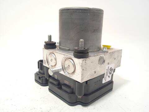 Foto 2ª: Abs Mercedes Clase C 160 200 COUPE 118.387) 136CV 100KW [282914] (2019)