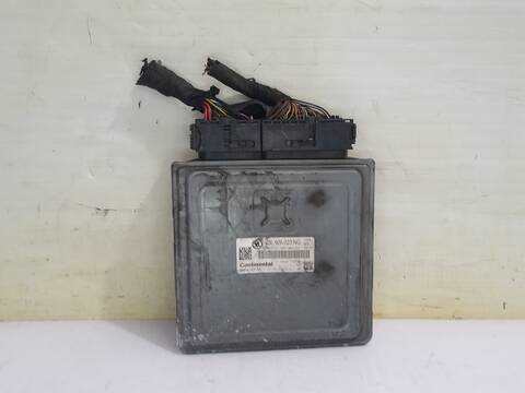 Foto 3ª: Centralita Motor ECU Skoda Fabia FAMILY 75CV 55KW [CAYA] (2013)