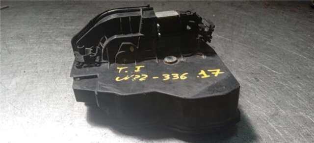 Foto 2ª: Cerradura Puerta Trasera Izquierda Bmw Serie 1 114 2.0 118D [2.0 LTR. - 105 KW TURBODIESEL CAT] [N47 D20 C]