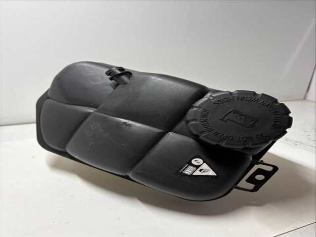 Deposito Expansion Mercedes Clase E 180 OM647961 BERLINA