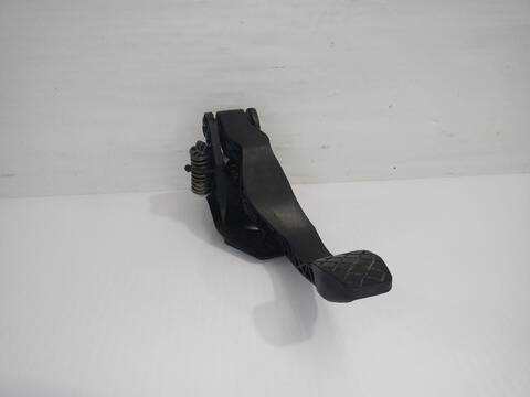 Foto 1ª: Pedal Embrague Seat Arona XPERIENCE PLUS 110CV [DLAA] (2017)
