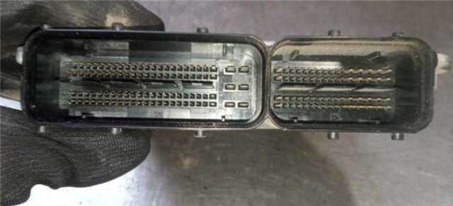 Foto 3ª: Centralita Motor ECU Volkswagen Golf 1.9 HIGHLINE [1.9 LTR. - 77 KW TDI] [BKC]