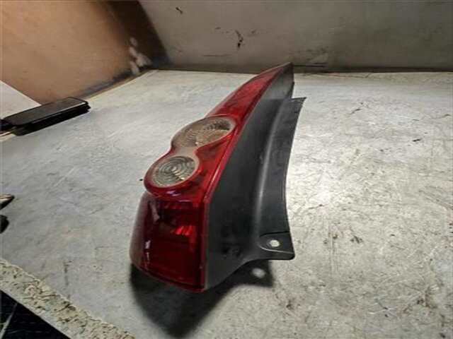 Foto 2ª: Piloto Trasero Izquierdo Ford Fiesta 1.4 AMBIENTE [1.4 LTR. - 50 KW TDCI CAT] [F6JB]