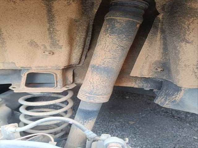 Amortiguador Trasero Izquierdo Toyota Prius 2ZRFXE AUT.