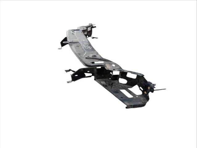 Foto 3ª: Paragolpes Delantero Volvo XC 90 D5 AWD (2002)