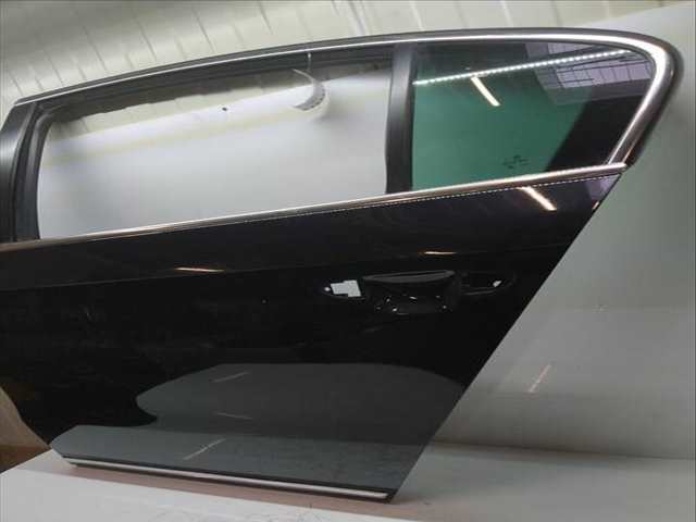 Foto 2ª: Puerta Trasera Izquierda Volkswagen Passat 140 CV 103KW [CFFB CFF] (2014)