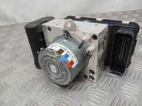 Bomba de Suspension Mercedes Clase C 160 C 300 DE 206.208) 197CV 145KW