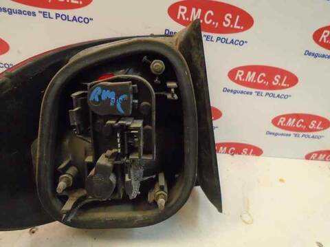 Foto 2ª: Piloto Trasero Derecho Renault Megane 102CV 75KW I CLASSIC LA0) [F9Q K7] (2003)