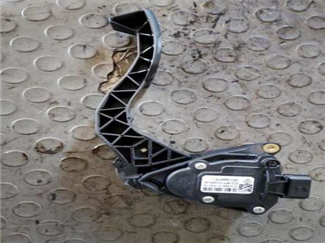 Foto 3ª: Pedal Acelerador Dacia Duster 1.5 PRESTIGE [1.5 LTR. - 85 KW BLUE DCI DIESEL FAP CAT] [K9K 872]