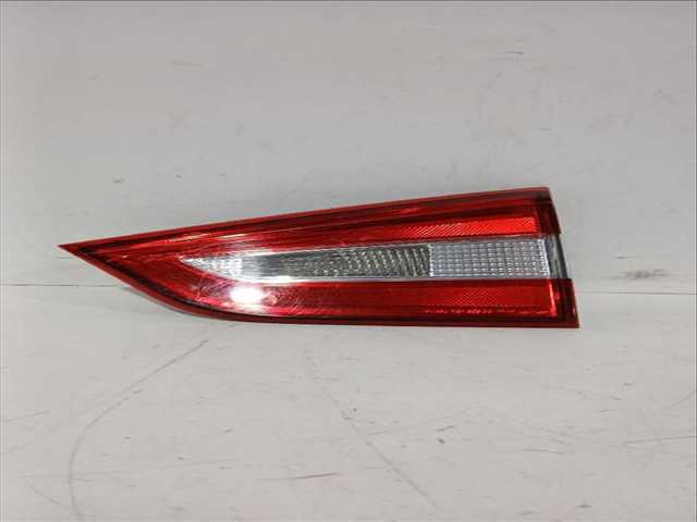 Piloto Portón Derecho Suzuki SX4 1.4 T ALLGRIP AKK 414) 140CV