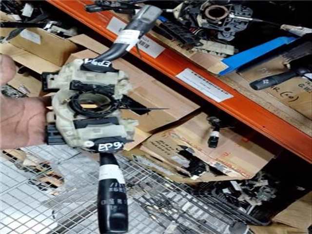 Mando Multifuncion Toyota Starlet 1.3