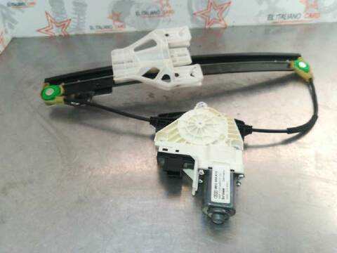 Elevalunas Manual Trasero Derecho Audi A4 BASICO 143CV 105KW