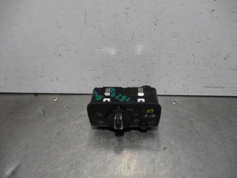 Foto 4ª: Mando Luces Audi A3 30 TDI BASICO 115CV 85KW [DDY] (2018)