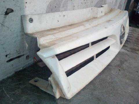 Foto 3ª: Rejilla Delantera Nissan Primastar COMBI 6 ASIENTOS BATALLA 2 78T 101CV 74KW [F9Q760] (2004)