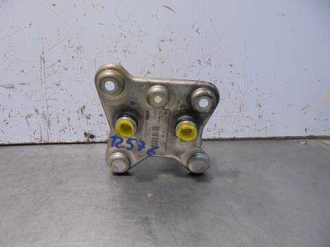 Foto 2ª: Radiador Aceite Ford Focus AMBIENTE BERLINA 90CV 66KW [C9DA] (2000)