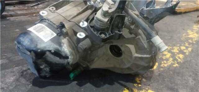 Foto 2ª: Caja Cambios Renault Clio 1.2 AUTHENTIQUE [1.2 LTR. - 54 KW 16V] [D4FD740]