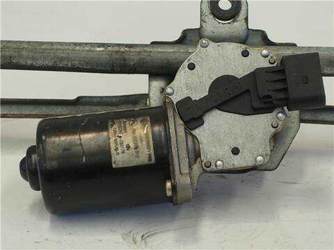 Foto 2ª: Motor Limpia Delantero Volkswagen Golf 1.4 16V BERLINA 75CV 55KW [AXP] (2001)