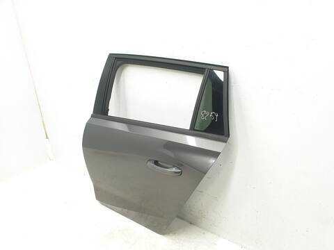 Foto 3ª: Puerta Trasera Izquierda Opel Astra EDITION (2023)