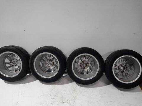 Foto 2ª: Juego LLantas Renault Megane DYNAMIQUE 116CV (2008)