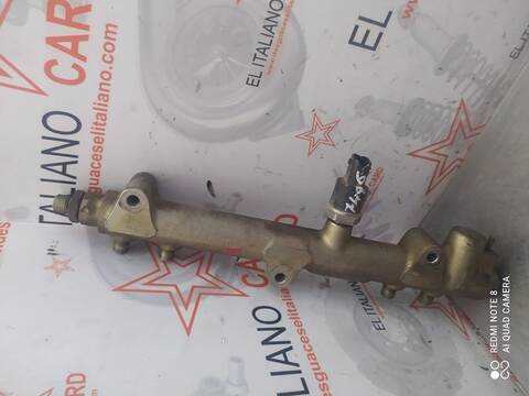 Foto 2ª: Rampa Inyectora Chrysler Voyager 2.5 CRD SE 141CV 105KW [ENJ] (2002)