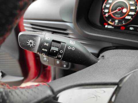 Foto 2ª: Mando Multifuncion Hyundai i20 G4LF (2022)