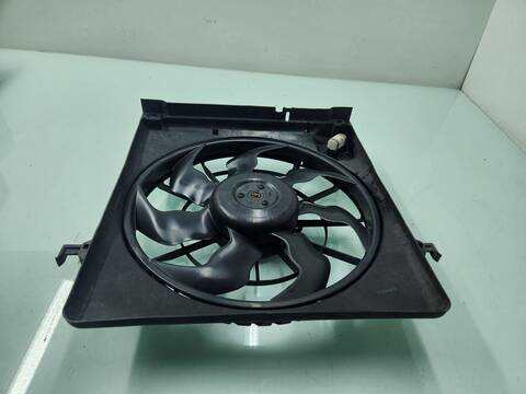 Foto 2ª: Electroventilador Hyundai i30 PREMIUM 140CV 103KW [D4EA] (2008)