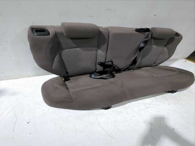 Foto 3ª: Asientos Traseros Alfa Romeo Giulietta 1.6 JTDM 940FXD1A) 105CV [940 A3.000] (2010)