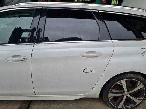 Puerta Trasera Izquierda Peugeot 308 GT 181CV 133KW