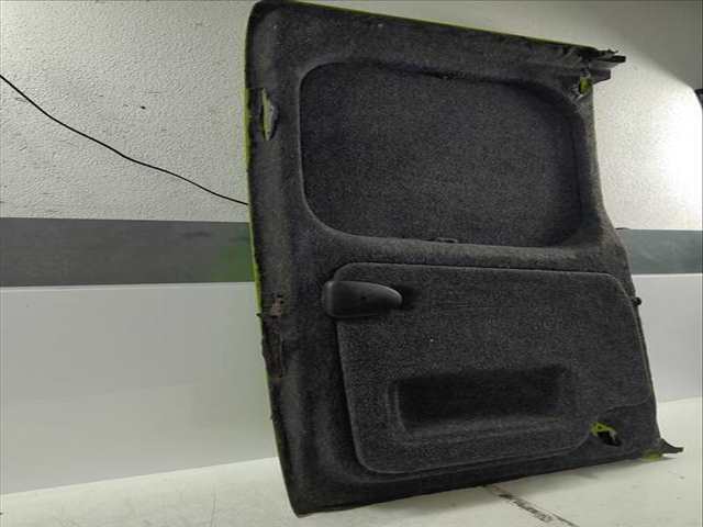 Puerta Trasera Derecha Renault Trafic 120 CV 88KW