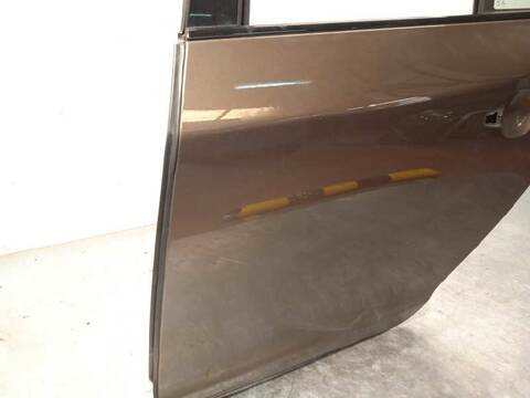 Foto 3ª: Puerta Trasera Izquierda Volvo V60 MOMENTUM 190CV 140KW [D4204T14] (2015)
