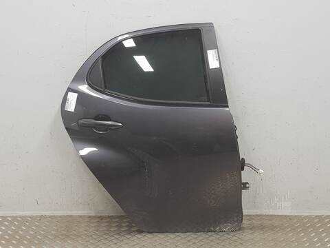 Puerta Trasera Derecha Toyota Yaris HYBRID STYLE