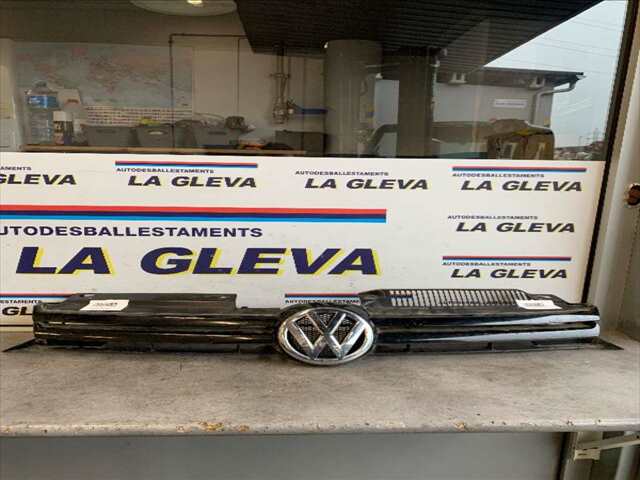 Rejilla Delantera Volkswagen Golf 1.6 TDI 105CV 0CV