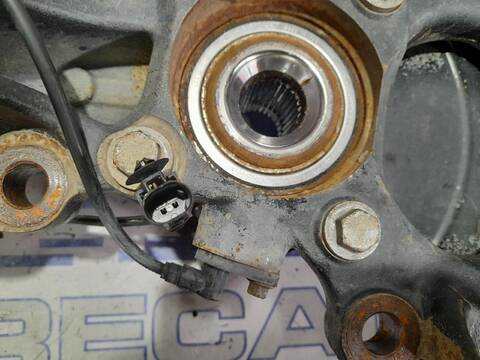 Foto 2ª: Mangueta Delantera Izquierda Land Rover Discovery 2.7 TD V6 CAT 190CV (2004)