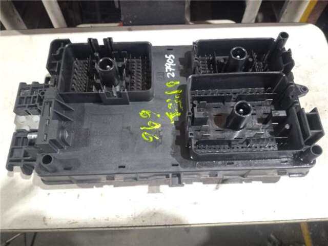 Caja Reles Fusibles Opel Insignia 2.0 CDTI