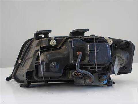 Foto 2ª: Faro Derecho Audi A6 2.4 121KW) BERLINA 170CV 125KW [BDV] (2001)